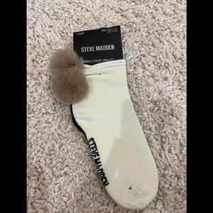 Steve madden socks